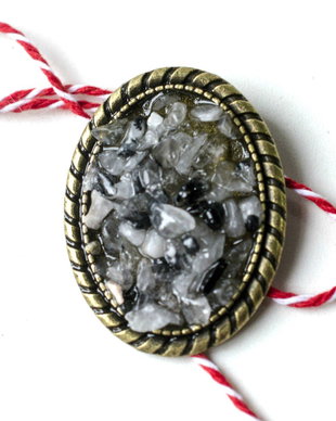 Martisor cuart cu turmalina, Brosa pietre naturale