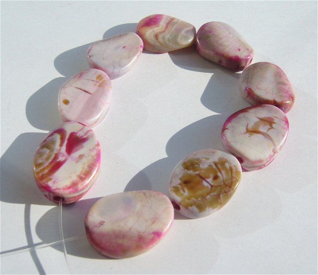 Agate mari ovale usor rasucite aprox 6-7x18-20x25-26 mm