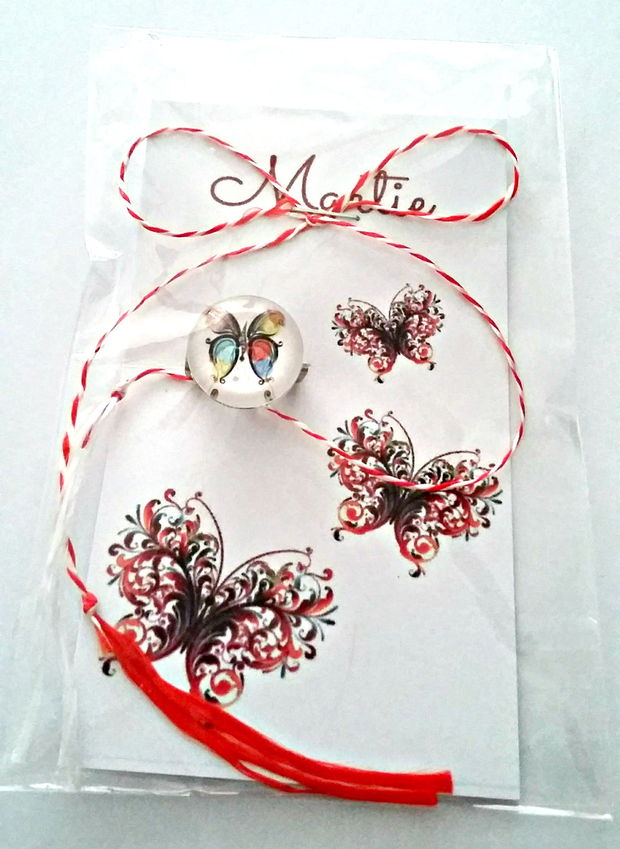 Brosa martisor cabochon sticla 14mm fluturas