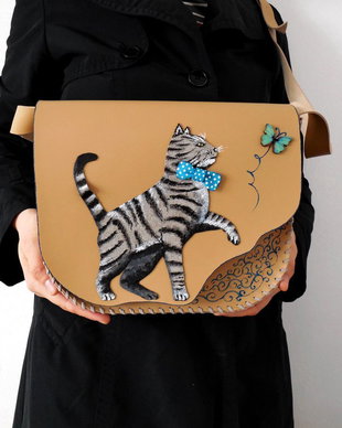 Geanta "Crossbody" handmade unicat- Chasing blue butterflies