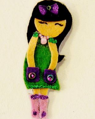 Brosa Martisor - Papusica mititica
