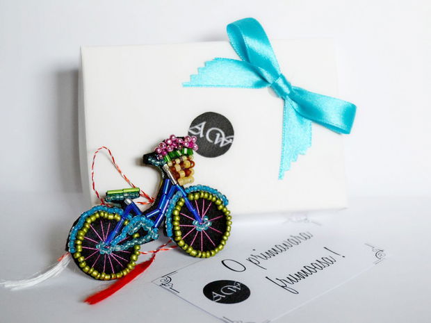 Brosa Martisor - Bicicleta Larisei