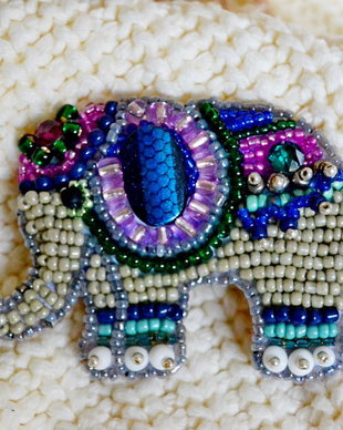 Brosa Martisor - Elefantul cochet