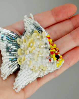 Brosa Martisor - Pestisorul Sidefat