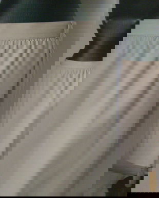 ESCADA FUSTA STOFA FINA LANA