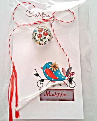 Brosa martisor cabochon sticla 14mm flori