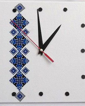 ceas cu motiv traditional 32026