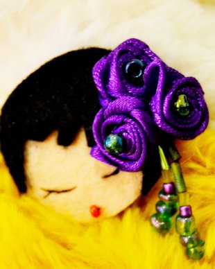 Brosa Martisor - Papusica Jolly