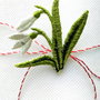 Martisor brodat ghiocel