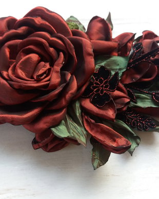 Brosa/Aplicatie pentru rochie/