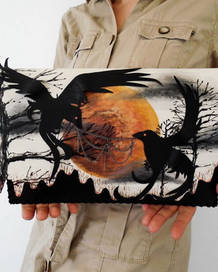 Plic handmade unicat - Ravens Bound In Chains