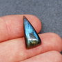 Cabochon  mini Labradorit Triunghiular  - Albastru cu verde - IBN0036