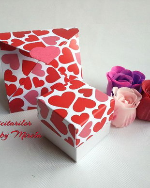 Set cutie pentru cadouri si plic Valentine s Day