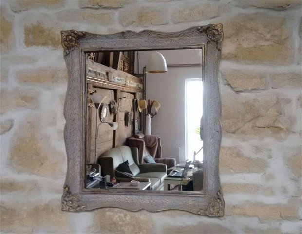 Oglinda vintage de perete