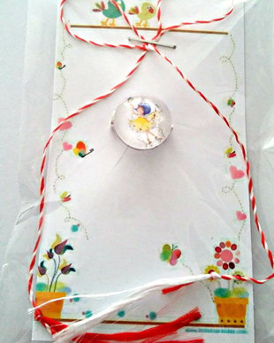 Brosa martisor cabochon sticla 14mm zana