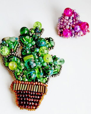 Brosa Martisor - Cactus cu inimoiara