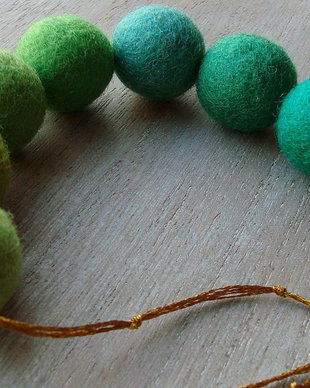 Colier Green Shadow