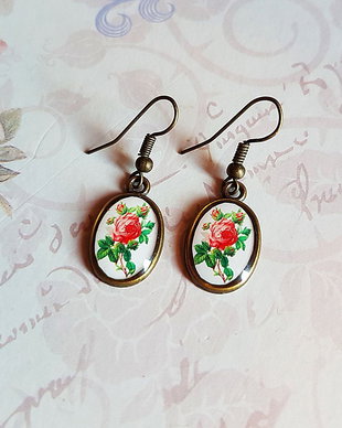 Cercei Victorian Rose Red