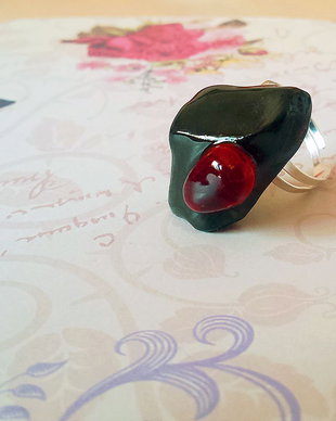 Inel Red Eye