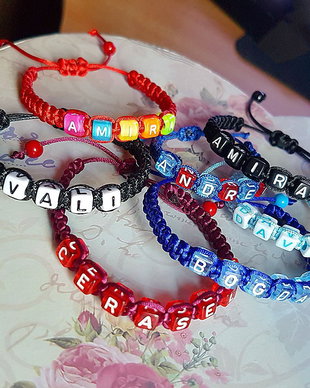 Bratari personalizate cu litere