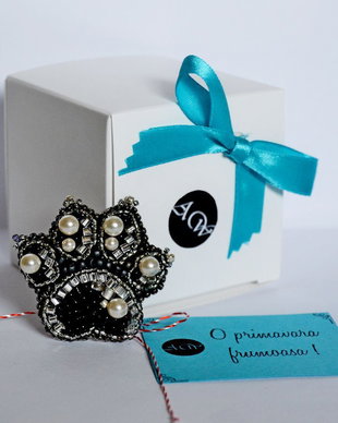 Brosa Martisor - O labuta mica