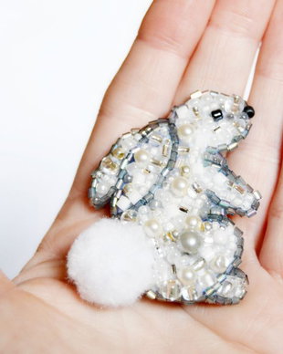 Brosa Martisor - Rila-Iepurila