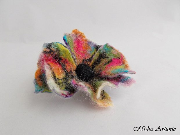 REZERVAT - Brosa impaslita - Floare multicolora
