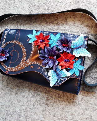Geanta "Crossbody" handmade unicat -Music in Bloom