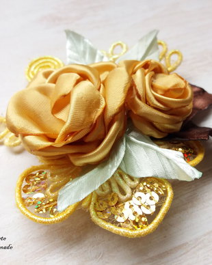 Brosa/Aplicatie pentru rochie/Accesoriu de par