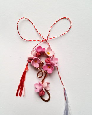 Martisor  flori de liliac