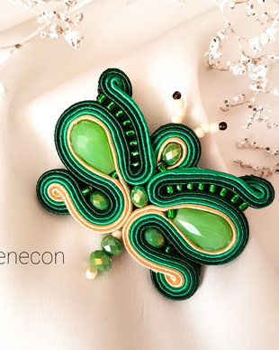 REZERVAT Brosa soutache fluture verde