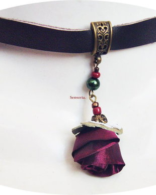 chocker cu cu boboc burgund
