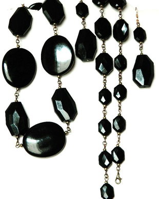 Black (cod 1011)