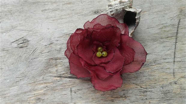 Floare organza grena, 7 cm - Brosa, Martisor