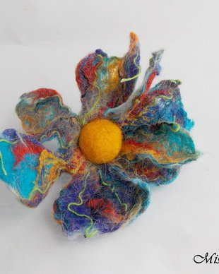 REZERVAT - Brosa Flaore multicolora impaslita