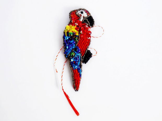 Brosa Martisor - Papagal multicolor