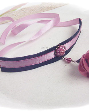 chocker cu clopotel somon si panglica