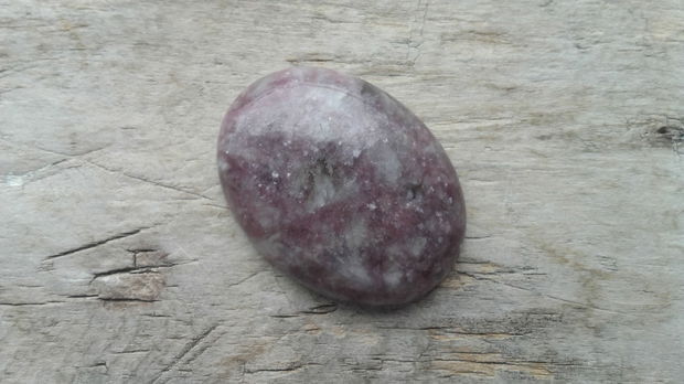 Cabochon lepidolit, 40x30 mm