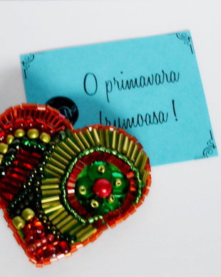 Brosa Martisor - Inimoara vesela A
