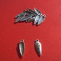 Charm varf penita argintie aprox 2x6x19 mm (cu anoul)