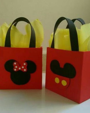 Pungute Mikey / Minnie