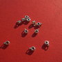 (10 bucati ) Agatatoare mica pentru charm / pandant mic / margica aprox 3x4x6 mm (cu anoul)