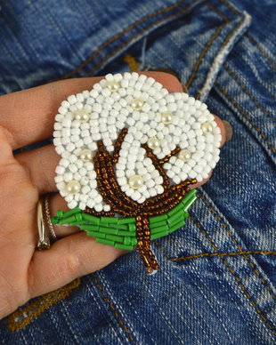 Brosa floare de bumbac
