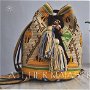 Geantă handmade ornamentată cu motivele populare din Muntenia patru cai și flori de cuișoare, croșetată manual