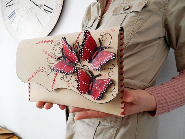 poseta plic handmade unicat din piele - Intense Red Butterflie