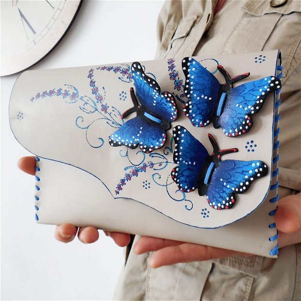 poseta plic handmade unicat din piele - Intense Blue Butterflies