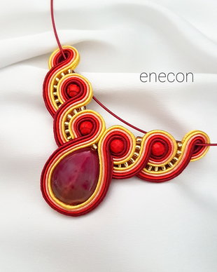 REZERVAT Colier soutache rosu-galben cu agat
