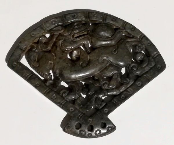 4988 - Pandantiv / amuleta / talisman, jad sculptat manual, dragon, cafeniu, 72x59x7mm