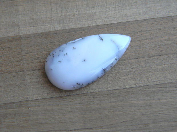 Caboson opal dendritic (C84)