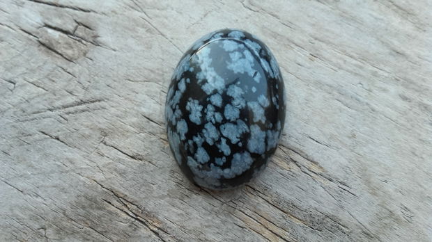 Cabochon obsidian, 30x21 mm